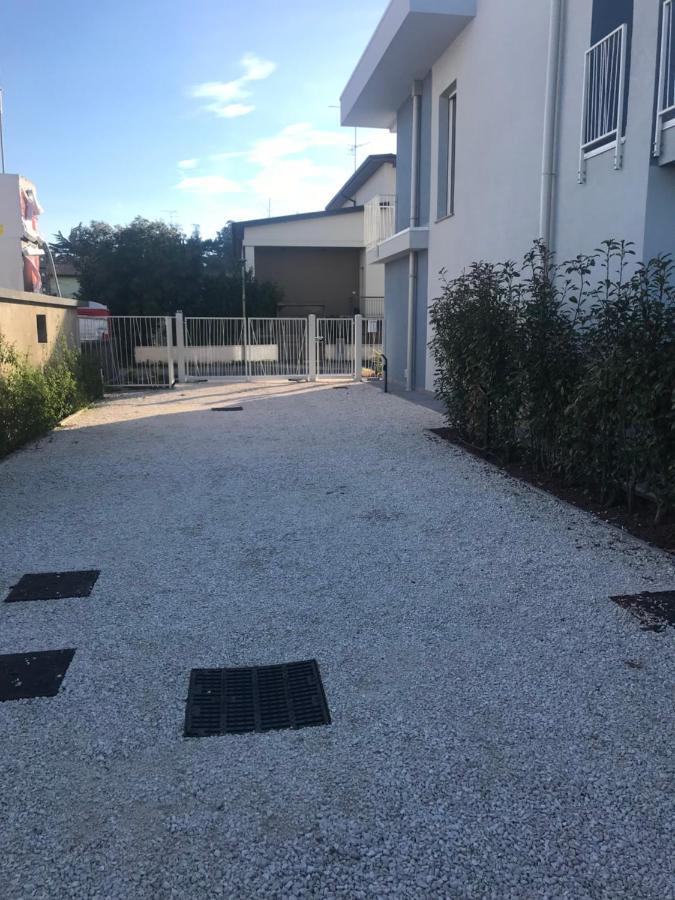 Villa Karolina Desenzano del Garda Exterior foto