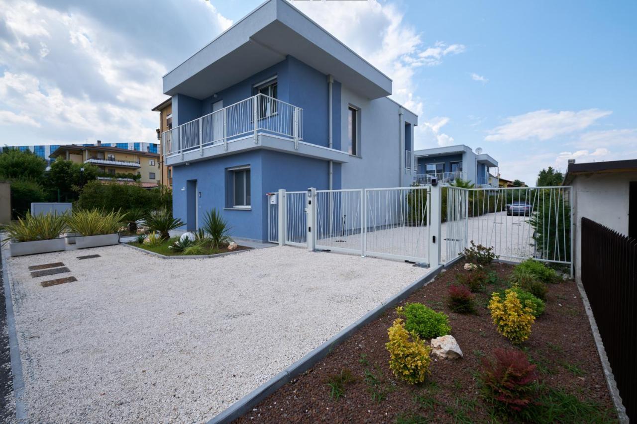 Villa Karolina Desenzano del Garda Exterior foto
