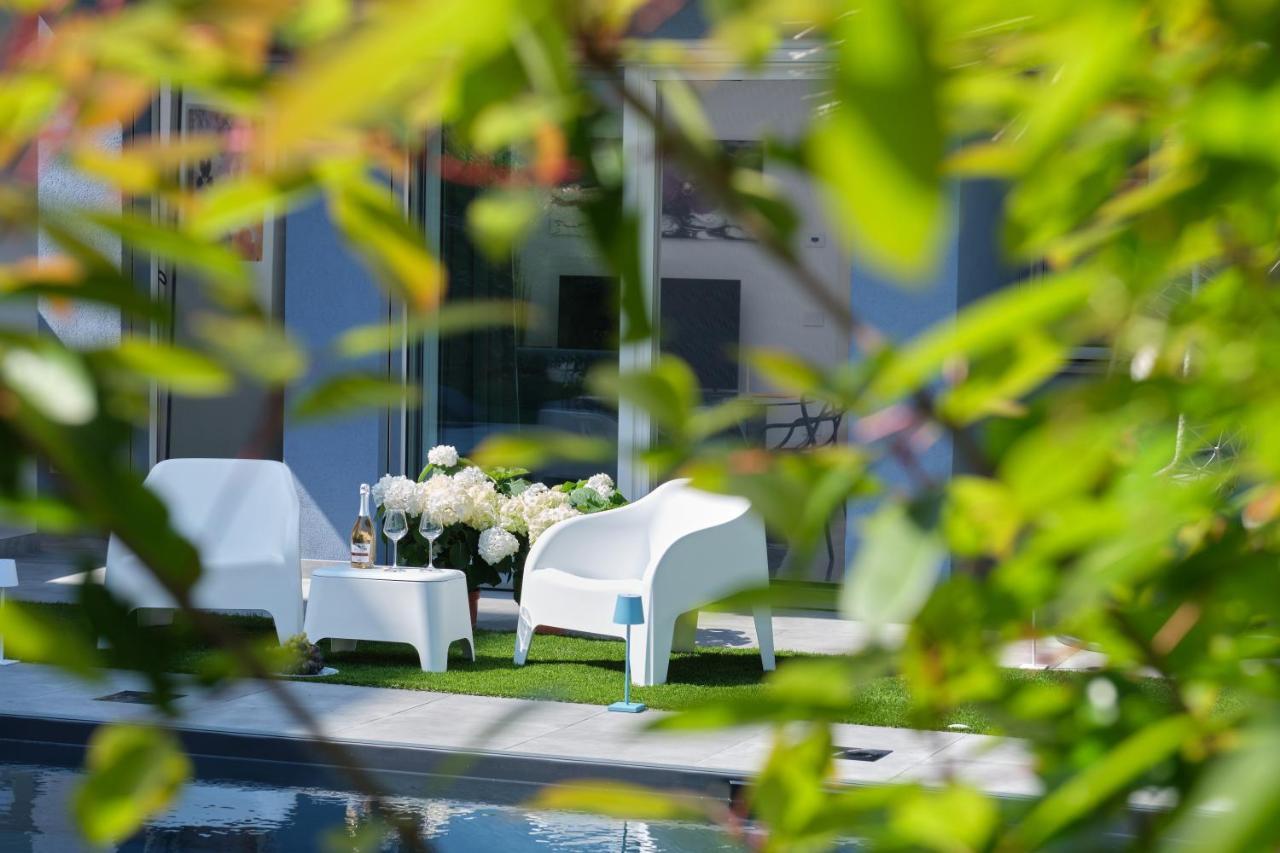 Villa Karolina Desenzano del Garda Exterior foto